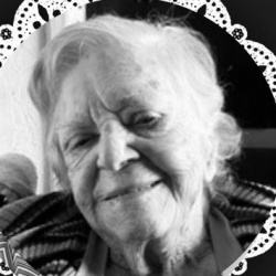 Thereza de Freitas Mendonça