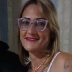 Jeane Maria Gomes