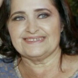 Vânia de Fátima Eleuterio Flores